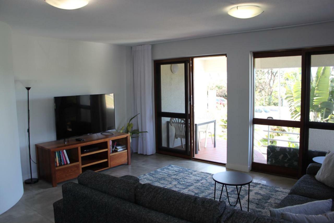 Camargue Beachfront Apartments Маручидор Экстерьер фото